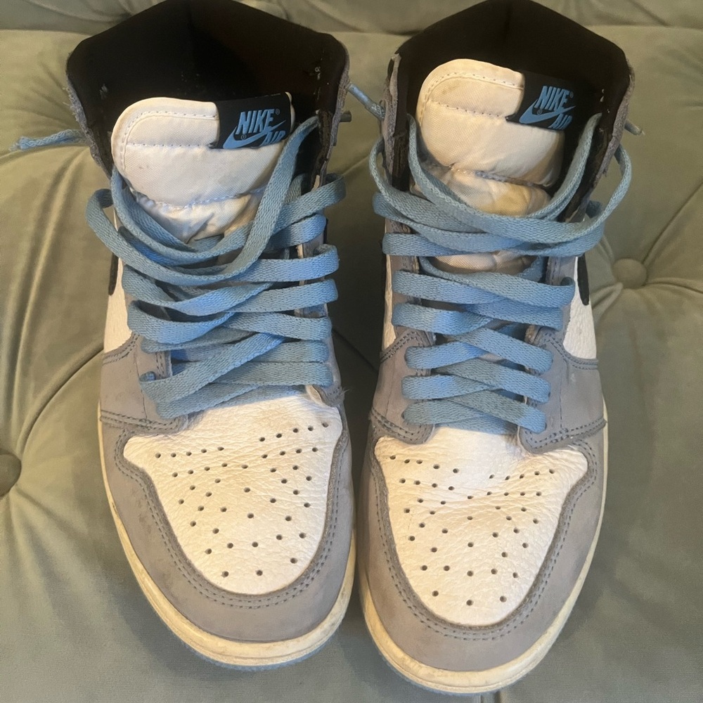 Air Force Jordan Retro university blue and white. Men Size 8. Great condition